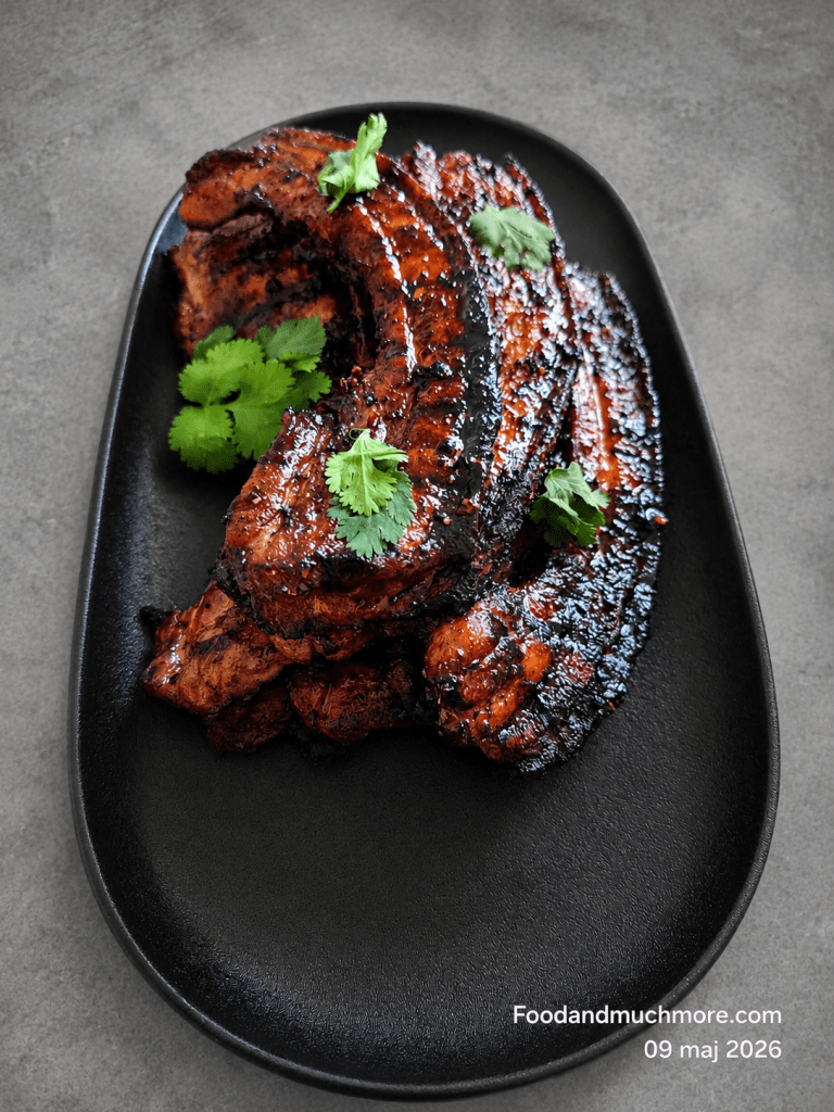 Grillat rimmat bacon i tjocka skivor med pepper glaze